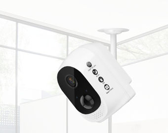 Η κάμερα μπαταριών εικονοκυττάρων WIFI IP66 2Mega έχτισε το 1040 τη κάμερα Rechargeble καμερών μπαταριών MAH